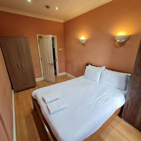 Cute One Bedroom Apartment Лондон Экстерьер фото